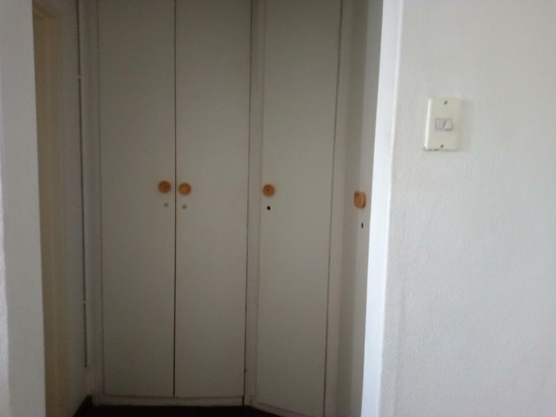 2 bedroom flat for sale in South Beach! - Photo 5