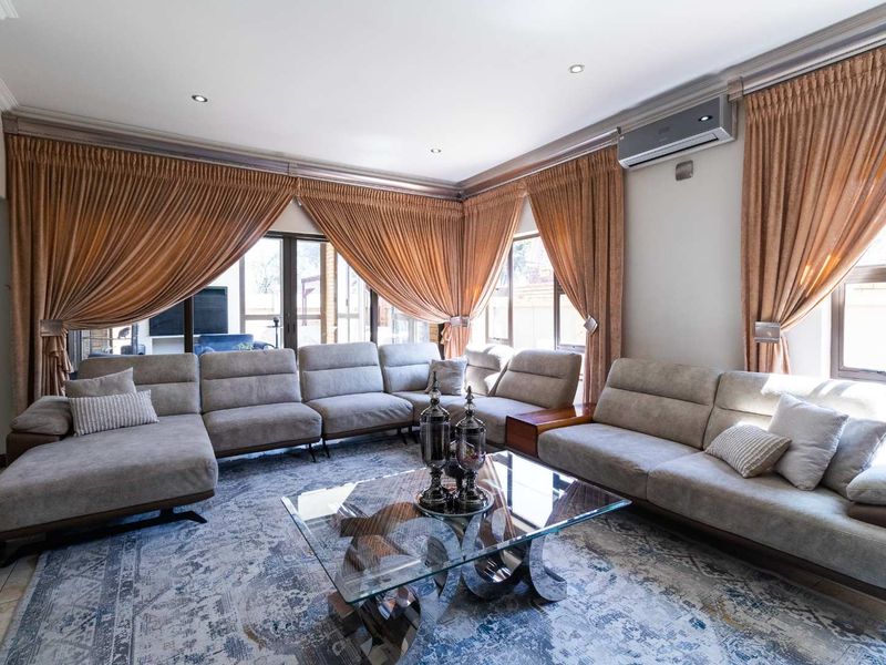 Discover Your Dream Home in the Prestigious Champs Du Lac Complex - Photo 6