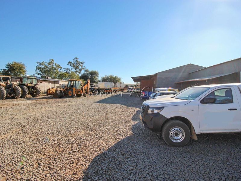 Industrial Area, Otjiwarongo:  2 Adjacent properties sold together - Photo 9