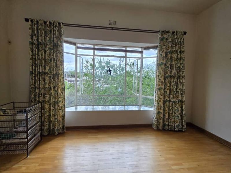 German style house with beautiful views - Photo 5