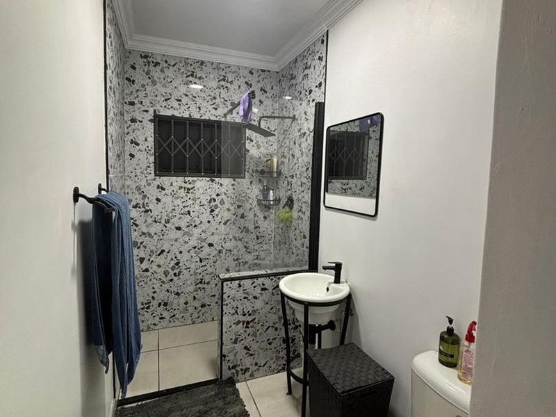 1 Bedroom Ground floor - Photo 5