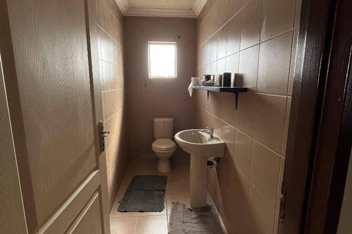 Double Storey House For Sale - Photo 5