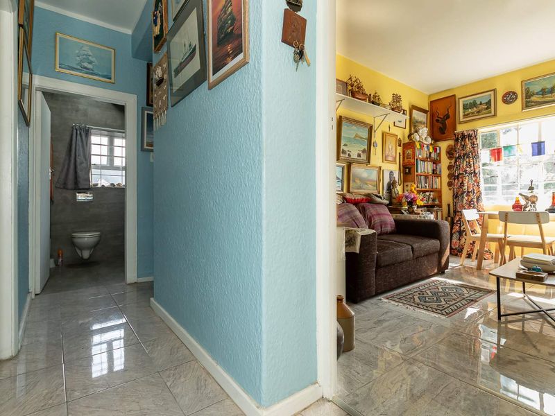 Neat Ground Floor 2-bed in a peaceful Kenilworth spot - Photo 6