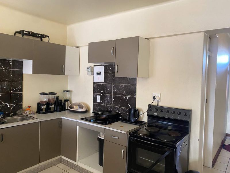 Well suited lock and go unit in Krugersdorp - Photo 2