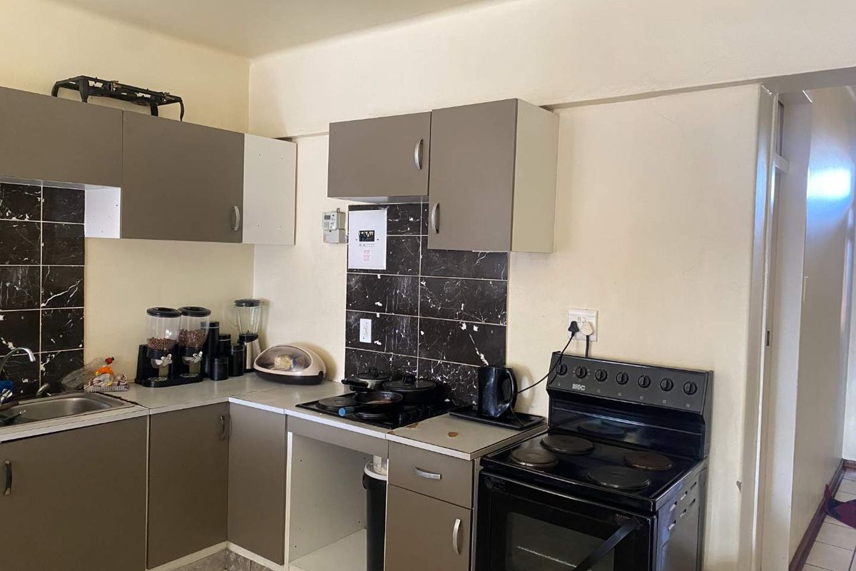 Well suited lock and go unit in Krugersdorp - Photo 2