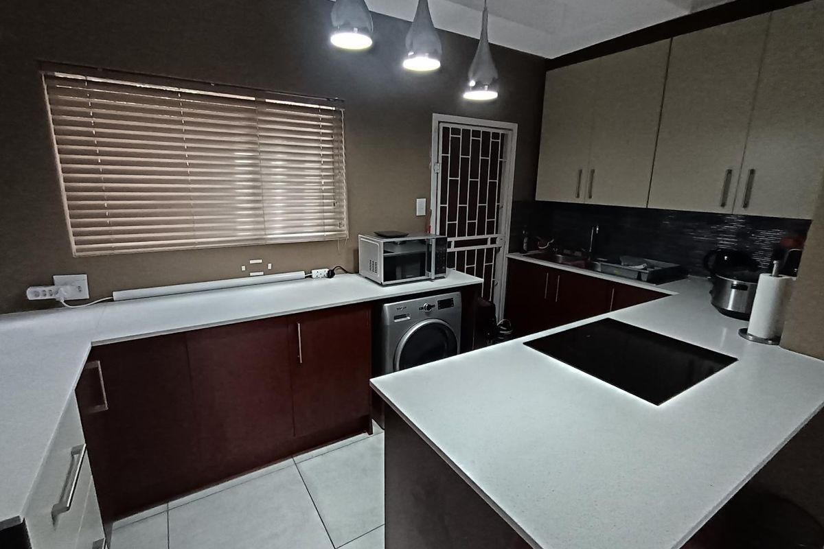 Craig Park, 2-bedroom Duplex for sale - Photo 2