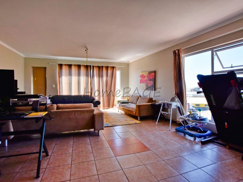 Central, Swakopmund:  3 Bedr Apartment in Toscana is for Sale - Photo 10