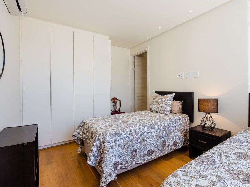 Luxury two-bedroom Polo Village apartment available to rent on Val de Vie Estate - Photo 8
