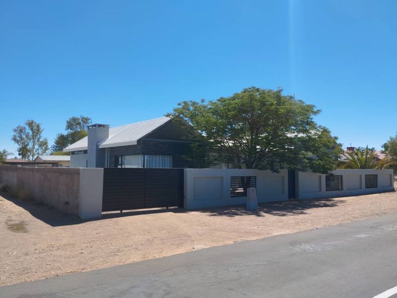 MODERN, BEAUTIFUL AND WELL-MAINTAINED HOUSE FOR SALE IN MARIENTAL - Photo 4