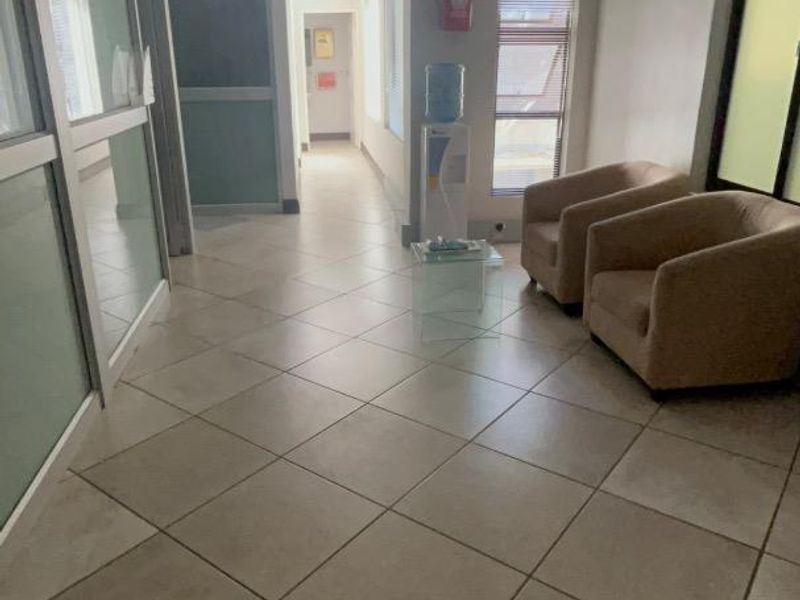 Prime office building for sale- Ausspanplatz/ CBD edge - Photo 4