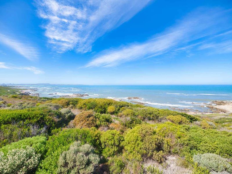 A Villa on the Shore - Photo 6