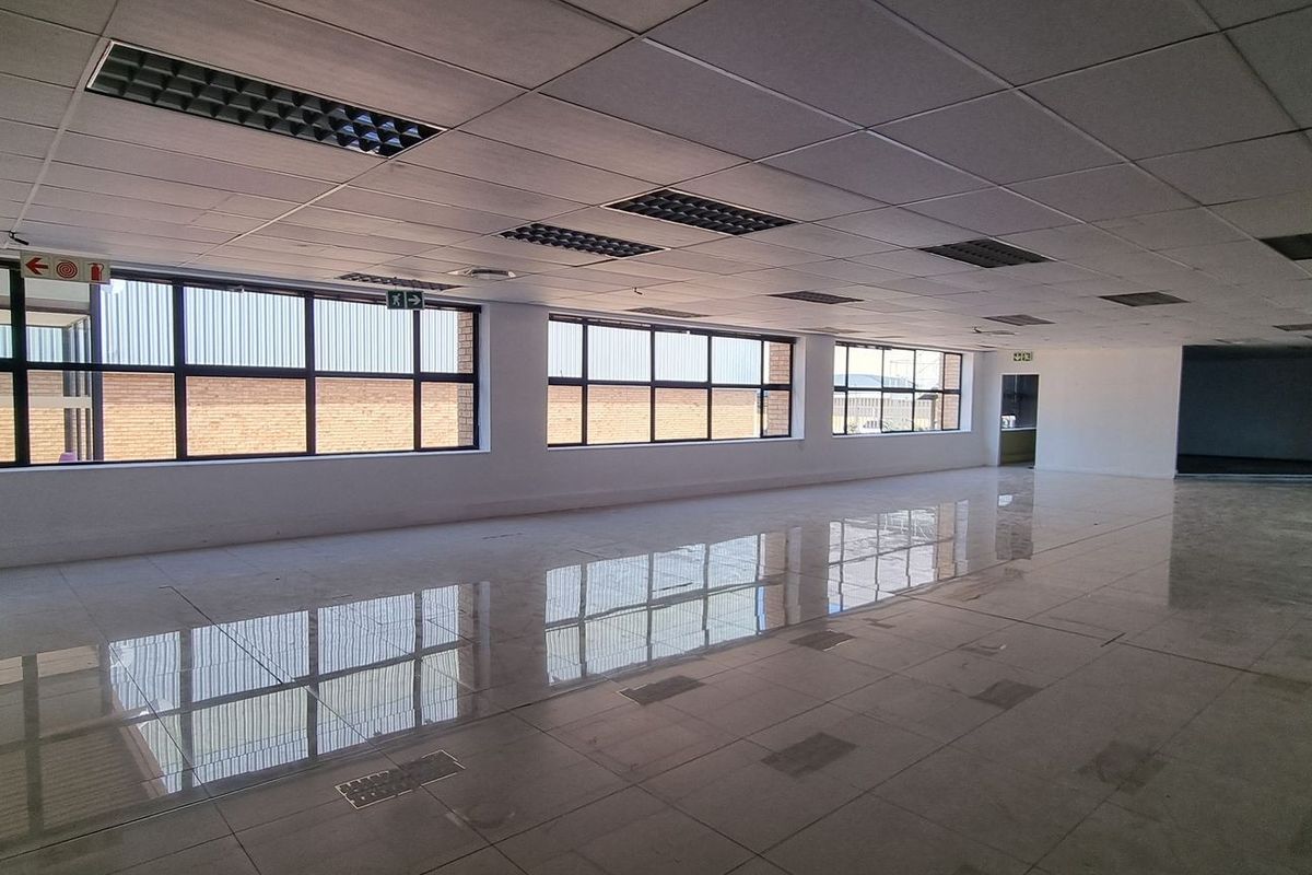 6 561m2 Hughes Boksburg Warehouse To Let - Photo 3