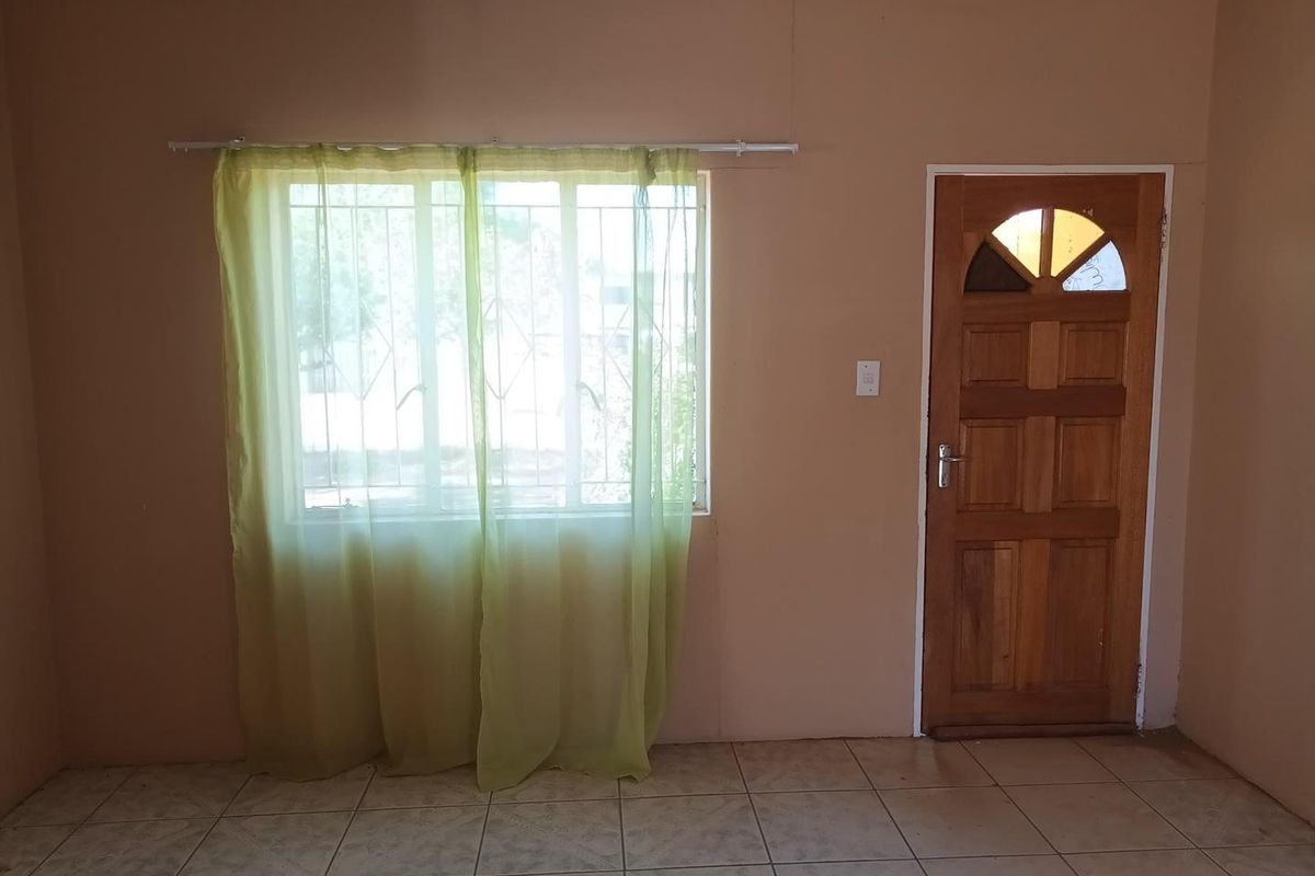 3 Bedroom House For Sale in Rehoboth - Photo 2