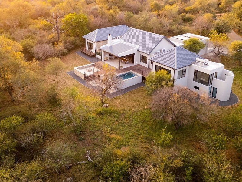 Immaculate home for sale in an excellent location. - Photo 1