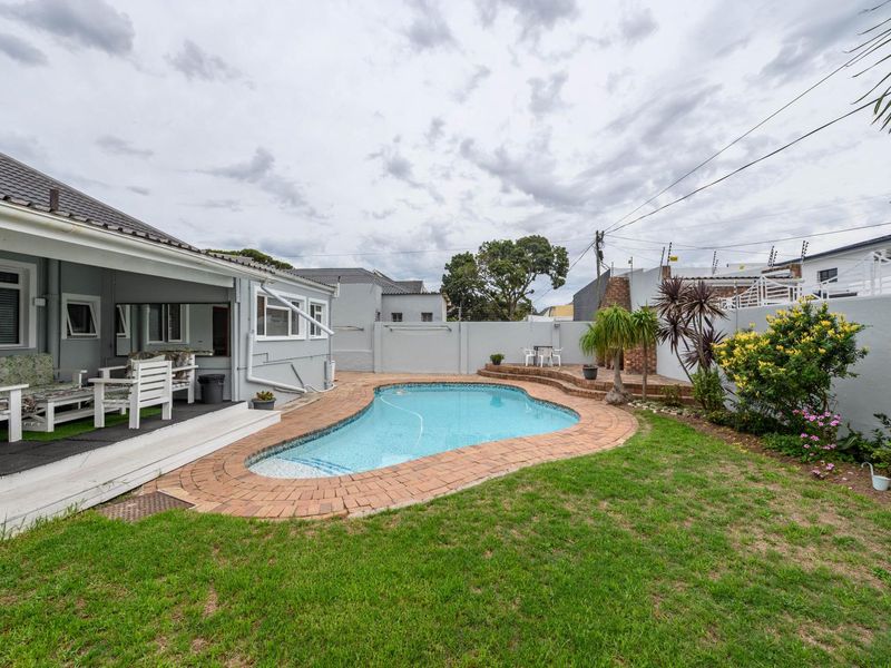 MILL PARK | ESTABLISHED AIRBNB + RENOVATED FLAT | - Photo 6