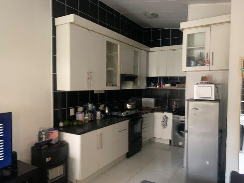 2 bedroom apartment ground floor private garden - Photo 8