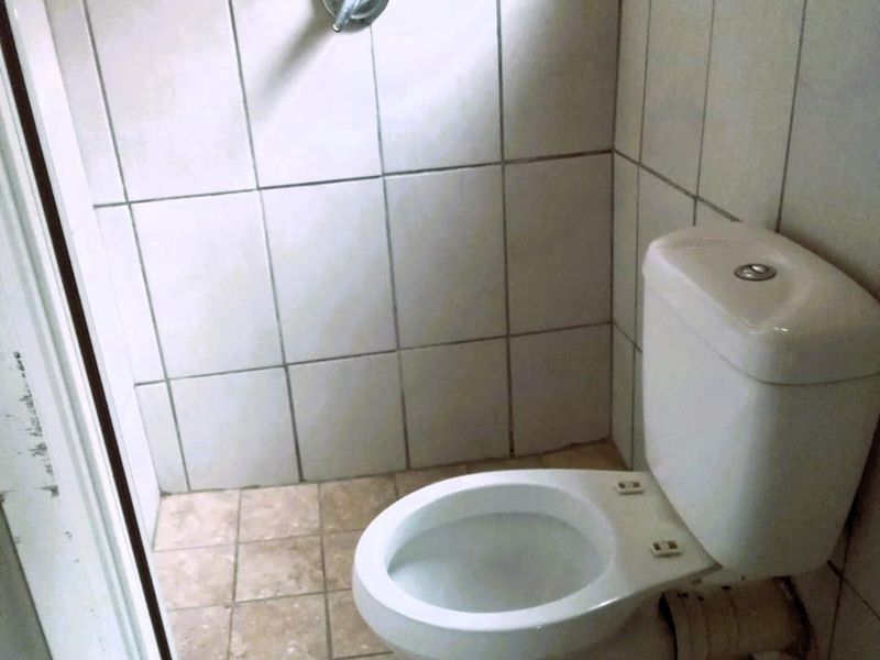 14-Room Investment Property – Affordable Letting Opportunity - Photo 9