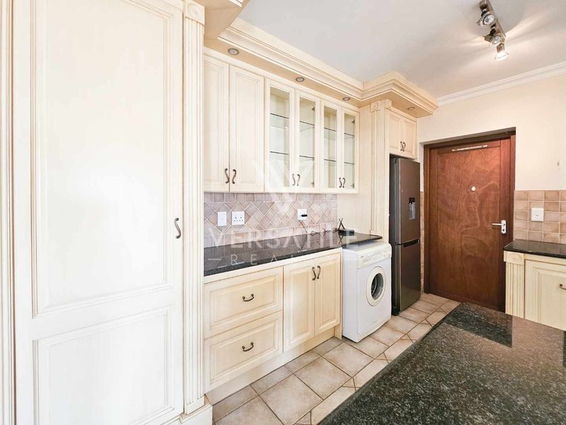 To Let - Beachfront  Flat - Photo 7