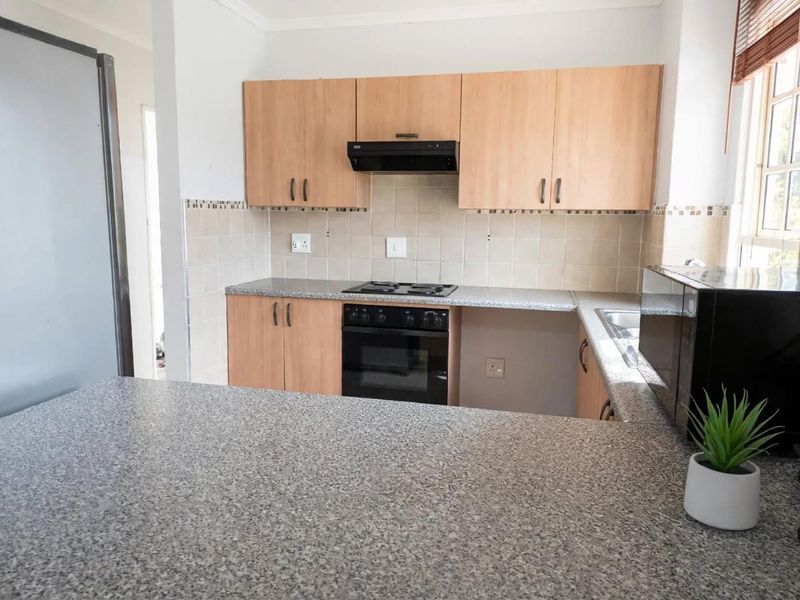 Modern Comfort Meets Stone Arch Estate Charm - 2 Bed, 2 Bath Retreat - Photo 3