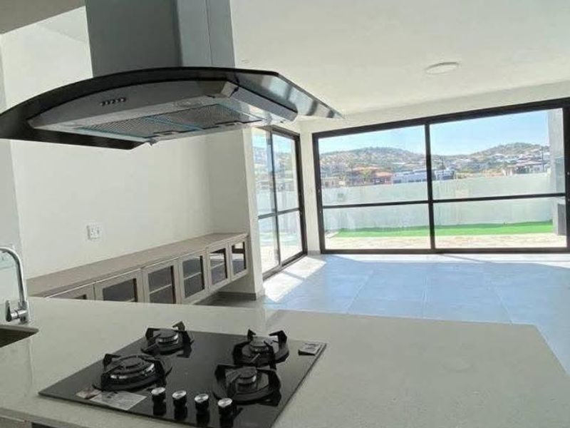 To Let Furnished or Unfurnished - Photo 2