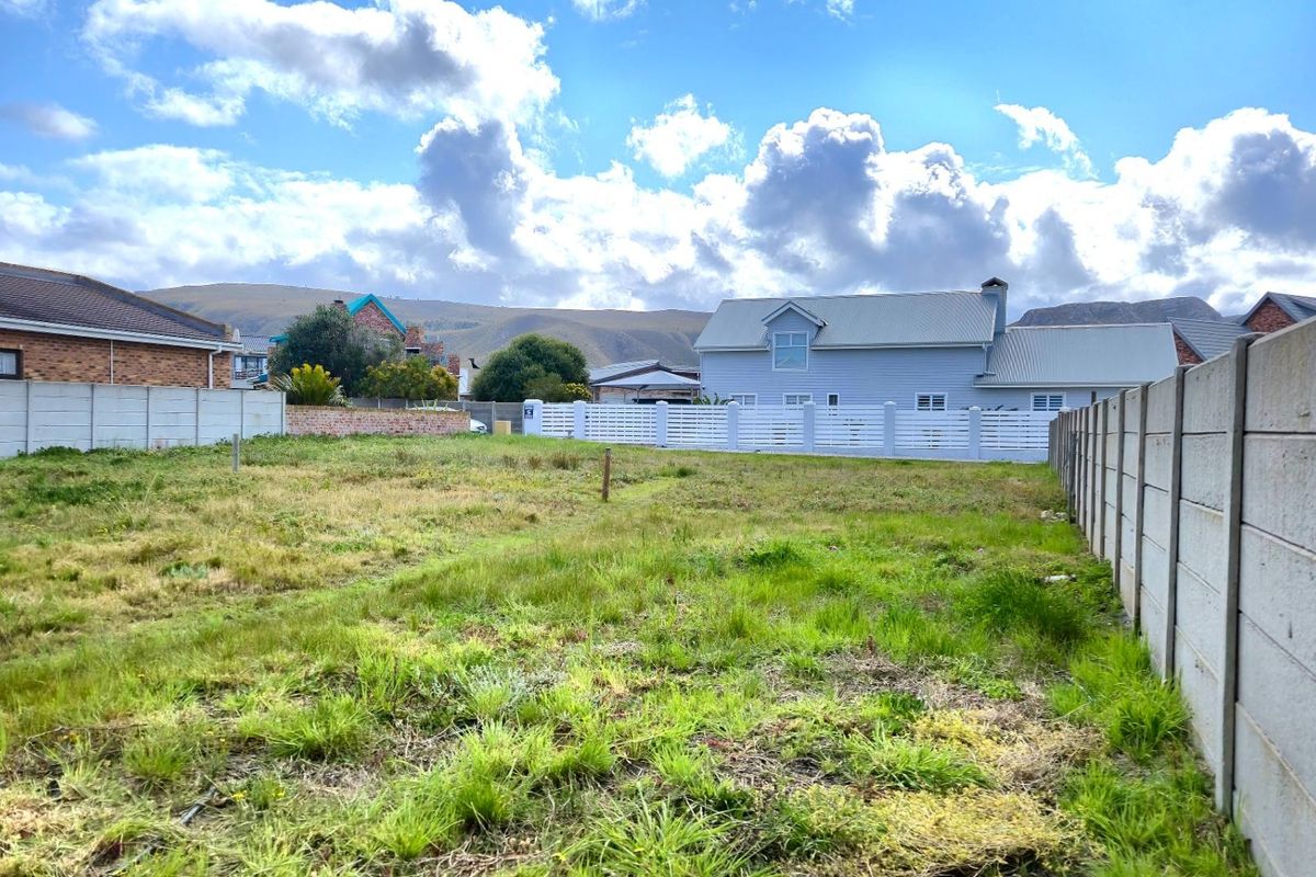 Franskraal Bliss: 700sqm Vacant Land near Main Beach - Photo 3