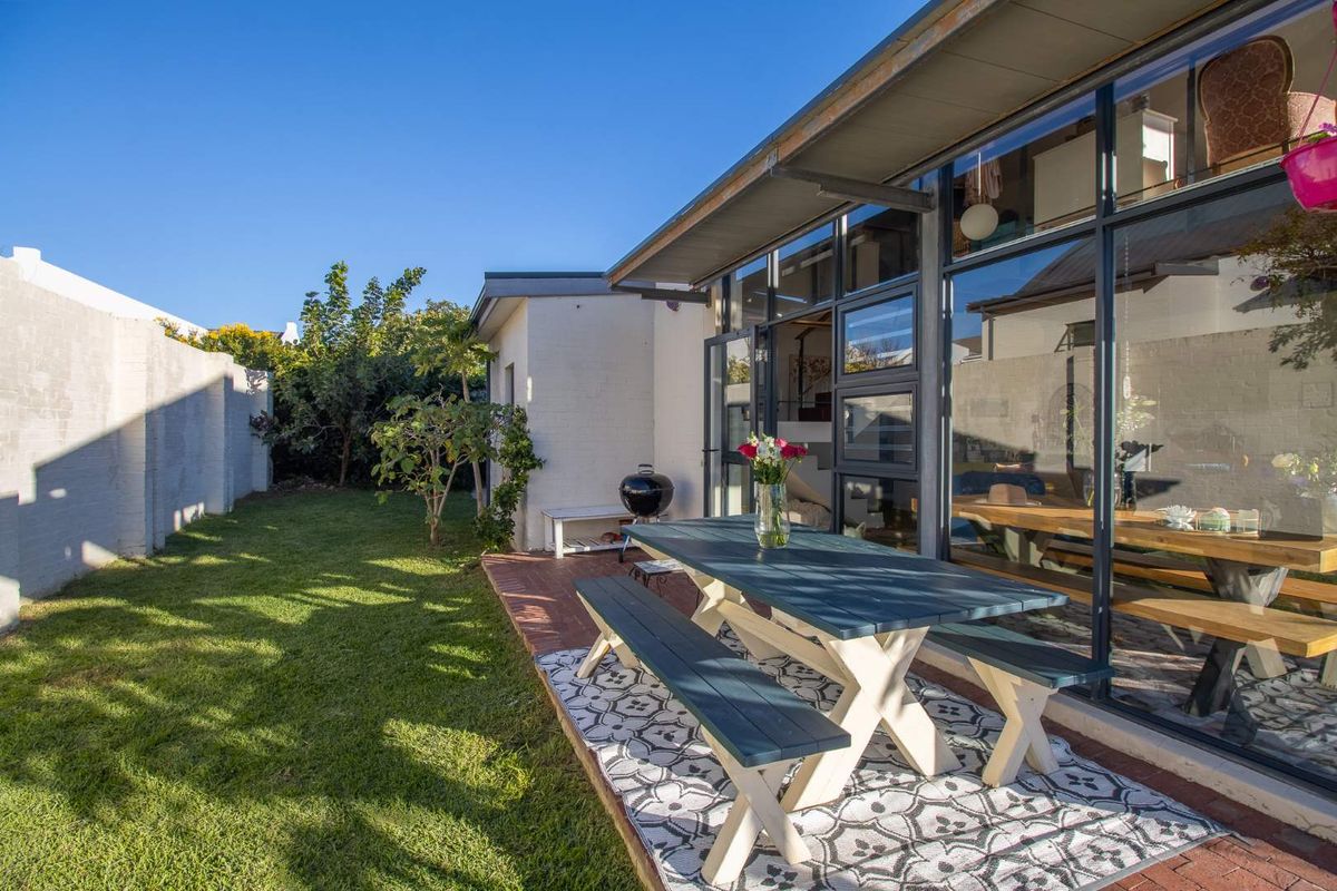 Unique Family Home in Secure Milkwood Estate - Photo 5