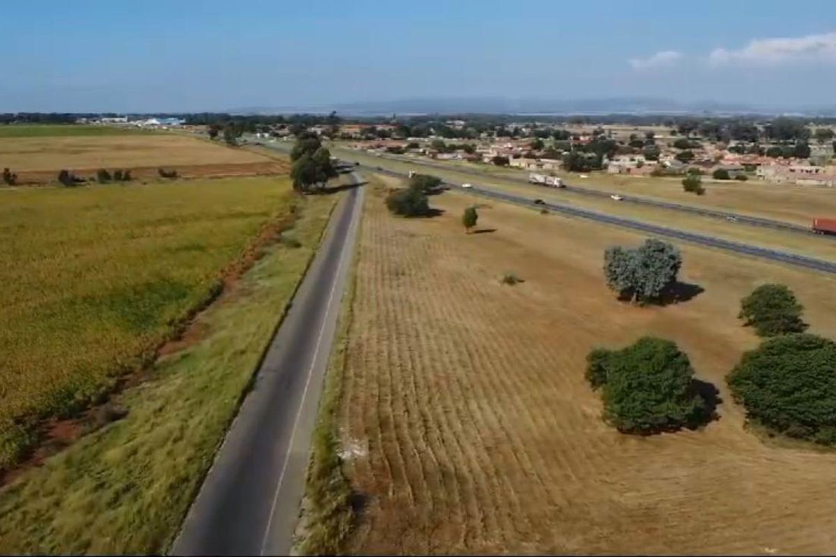 A Landmark Development Opportunity on the R59 - 17.4 Hectares - Photo 3