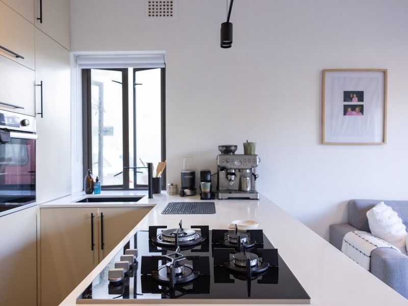 Architecturally Renovated Garden Apartment in the Heart of Fish Hoek! - Photo 9