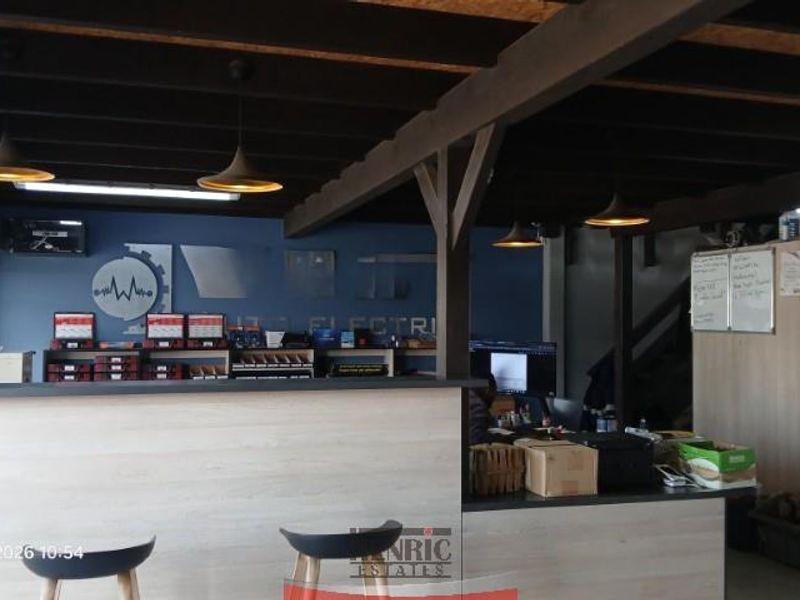 Industrial Unit for Sale - Photo 2