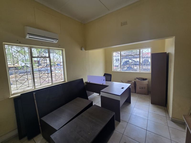 Business: Ideal for professional offices, SMEs, or investors - Photo 4