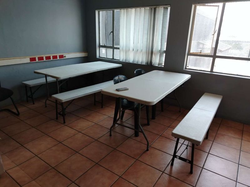 COMMERCIAL BUILDING AT PRIME LOCATION - Photo 8