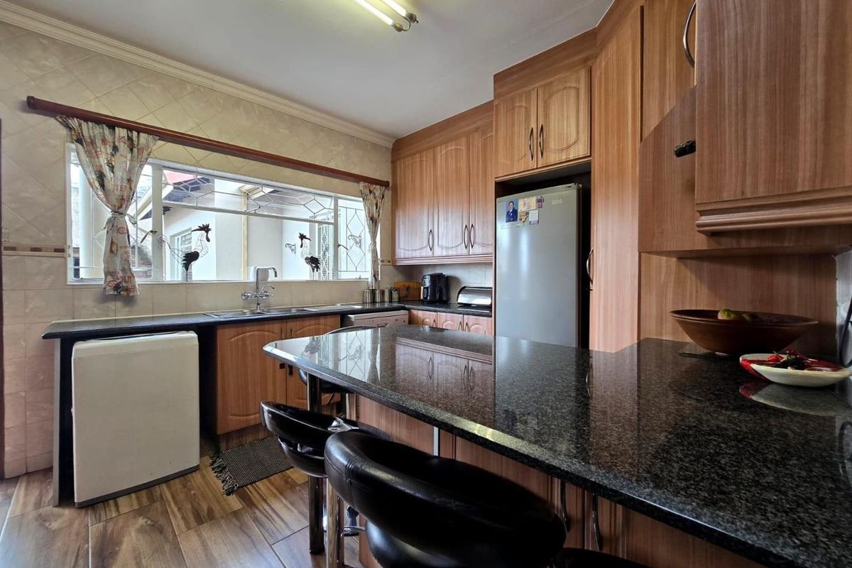 House For Sale in South Crest, Alberton - Photo 4