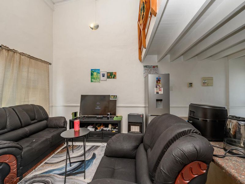 Humewood - Priced to Sell - R550 000 - Photo 2