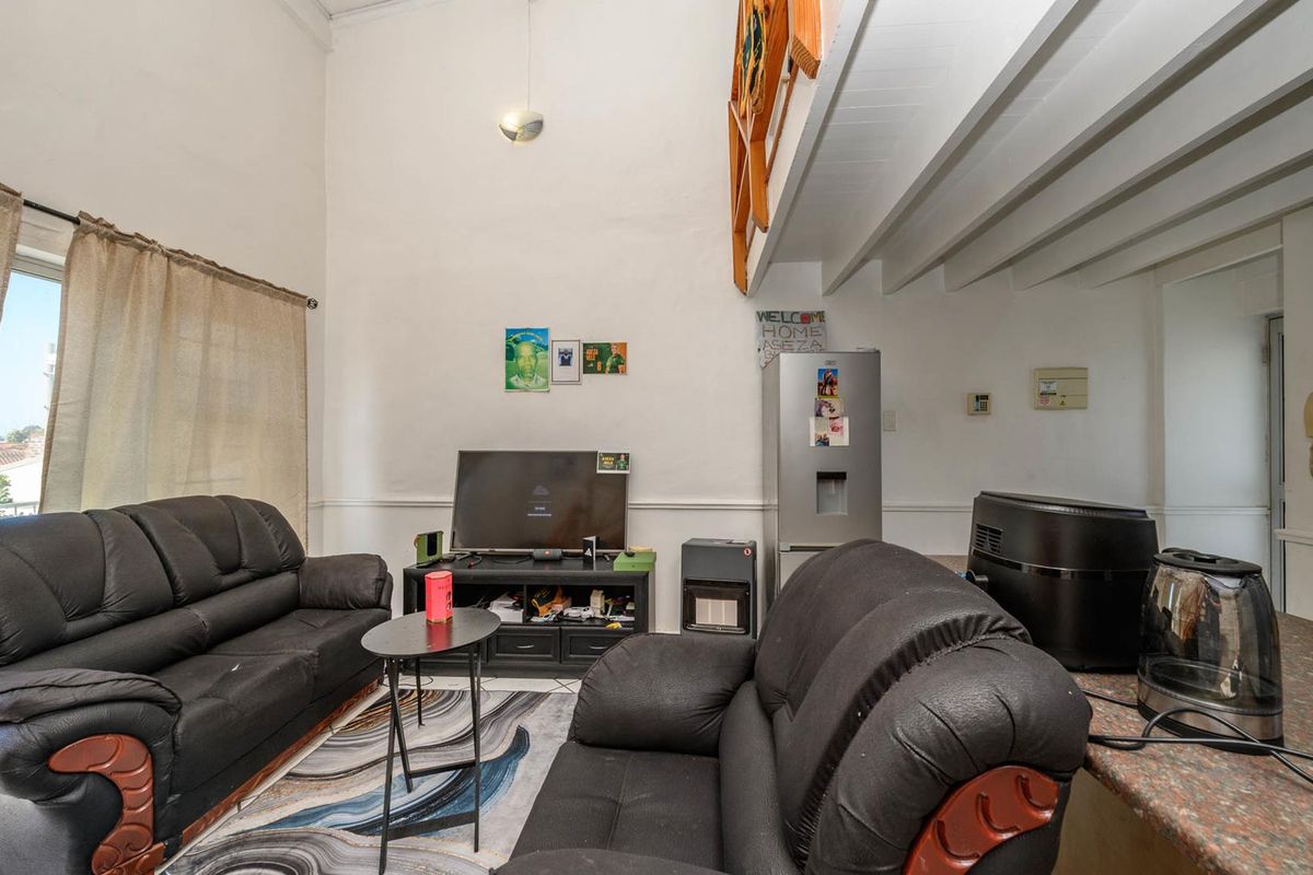 Humewood - Priced to Sell - R550 000 - Photo 2