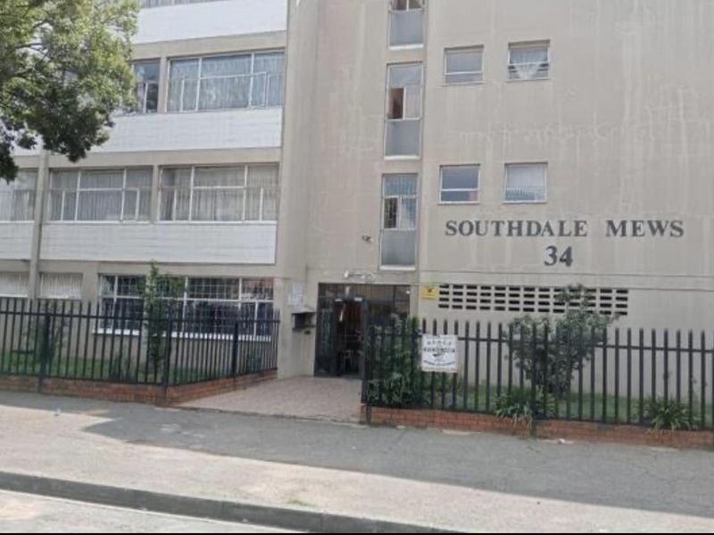 Booysens apartment for sale! - Photo 8