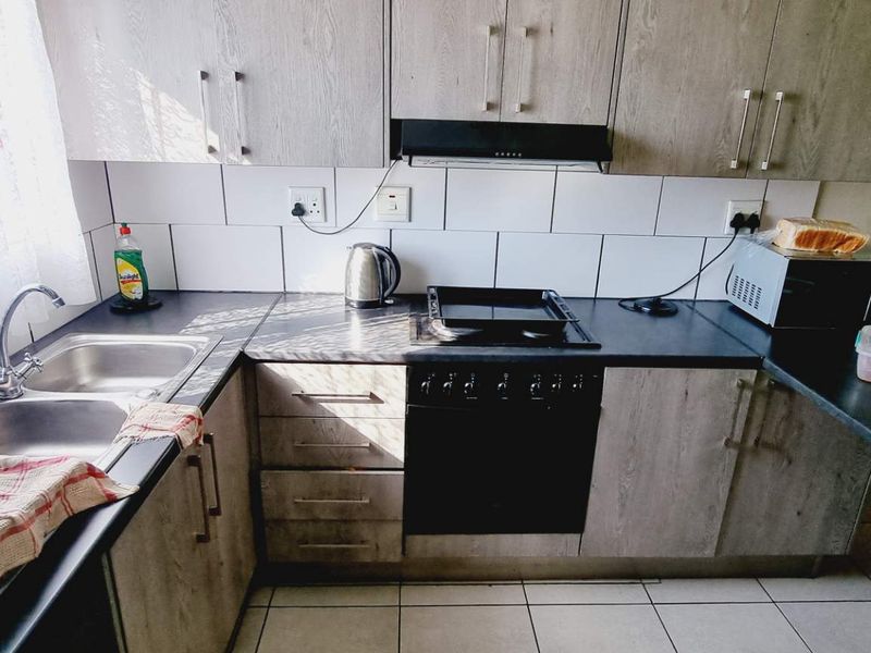 Okuryangava flat Omungeindi court - Photo 3