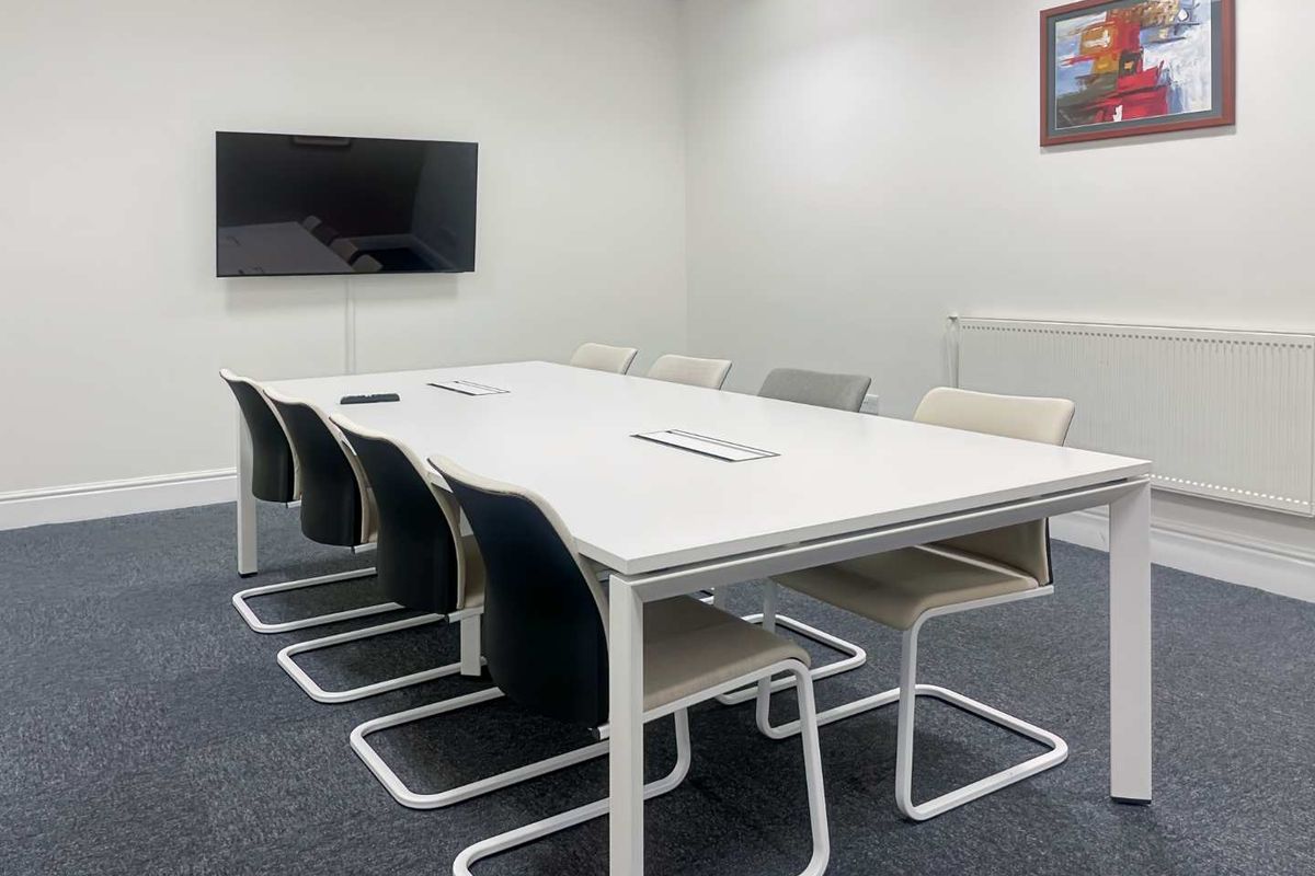 Workspaces, services and support to help you work better in HQ Norwood - Photo 4