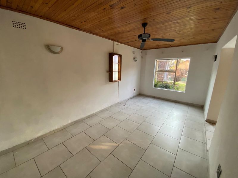 4 Bedroom House for rent - Photo 8