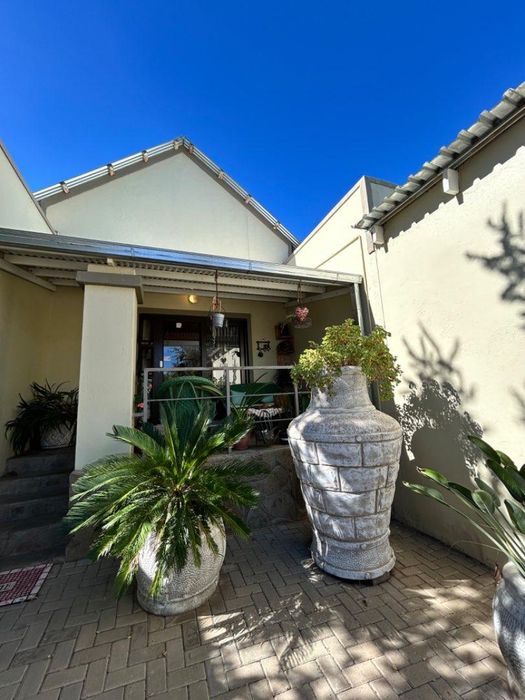 Property #2502717, Townhouse For Sale in Elisenheim