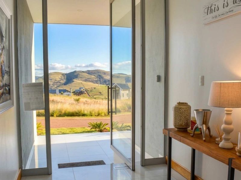 Three-bedroom House in Highland Gate