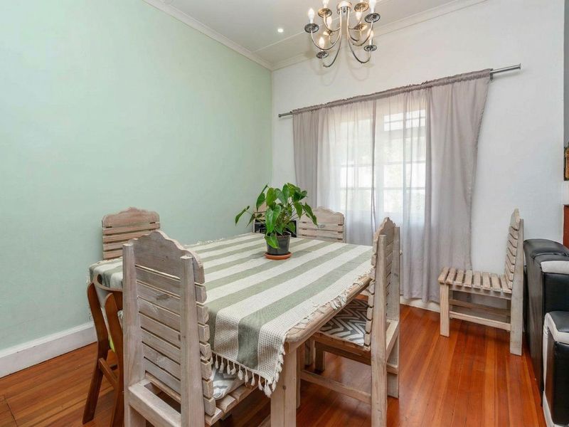 Spacious Family Home with Multiple Dwellings in sought-after Lloyd Road - Photo 5