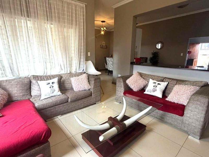 Spacious, Stylish & Designed for Living – Your Dream Home Awaits - Photo 3