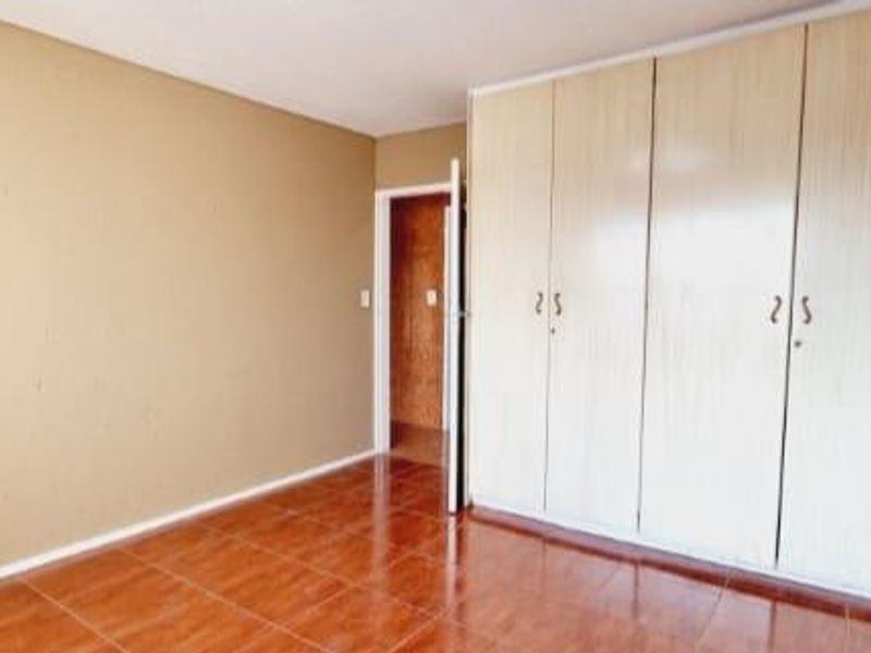 2 Bedroom Apartment for Sale in Ridgeway - Photo 10