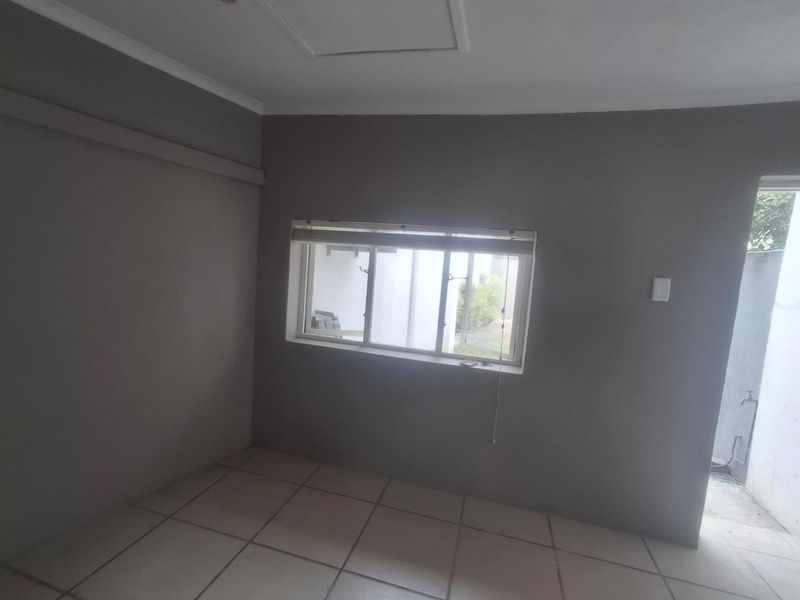 WESTVILLE - CLOSE TO SCHOOLS - Photo 6