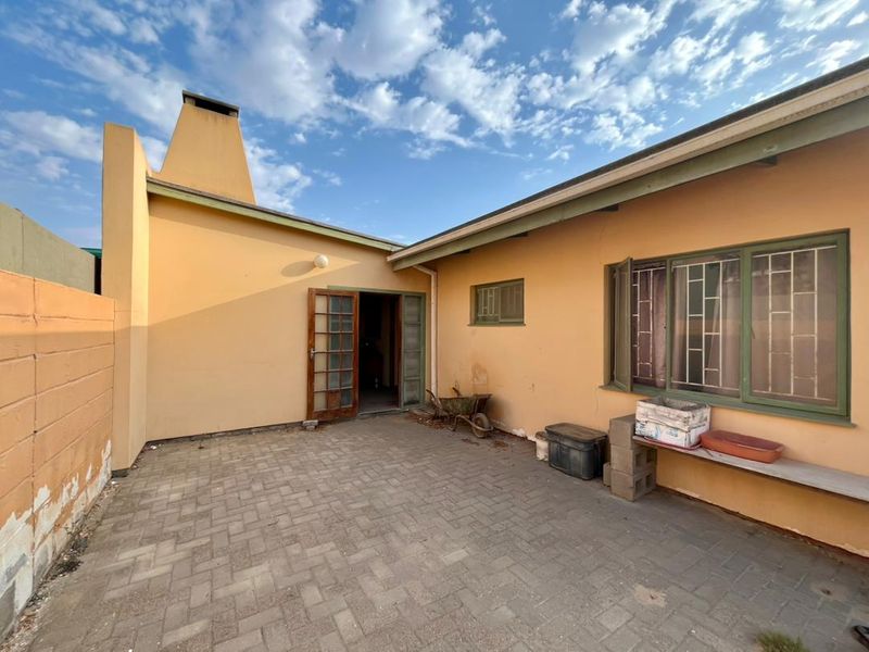 1000Sq erf with a classic home for sale! - Photo 8