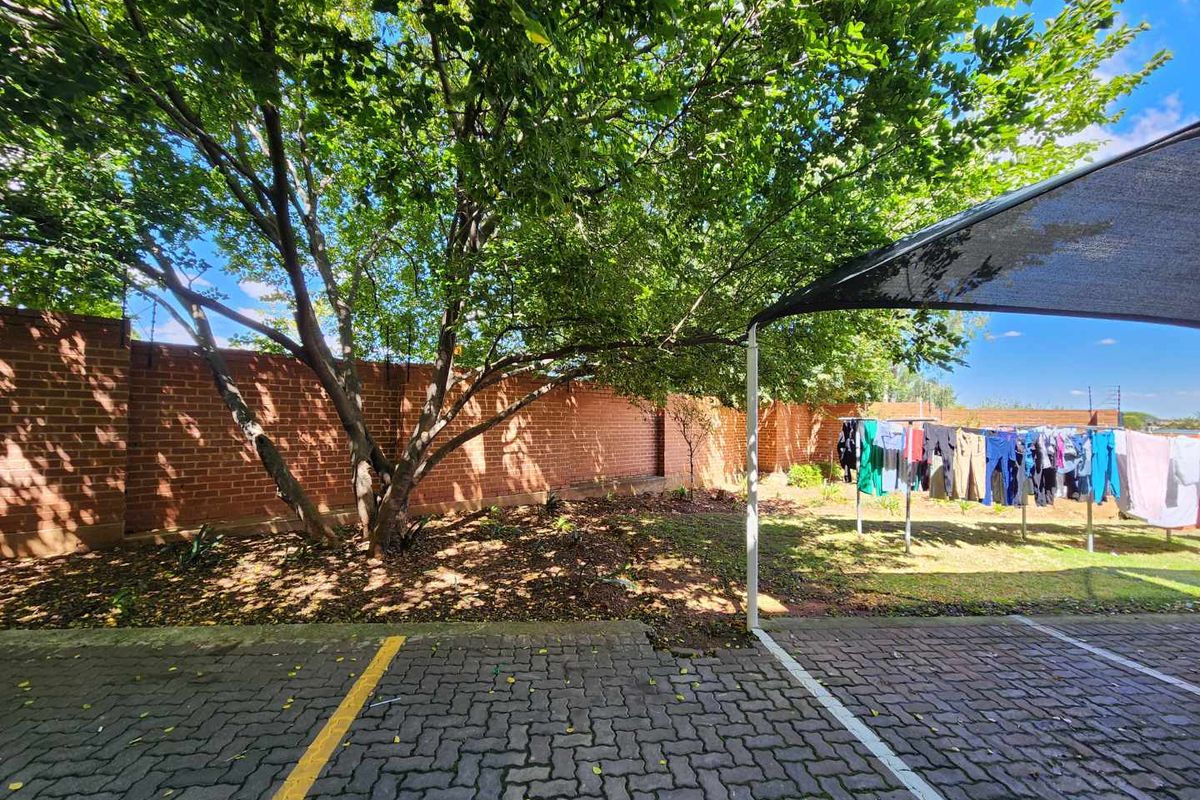 1 Bedroom Apartment to Rent in Die Hoewes, Centurion – 168 Apartments on Gerhard - Photo 3