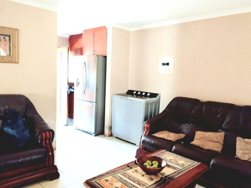 3 Bedrooms house for sale - Photo 4