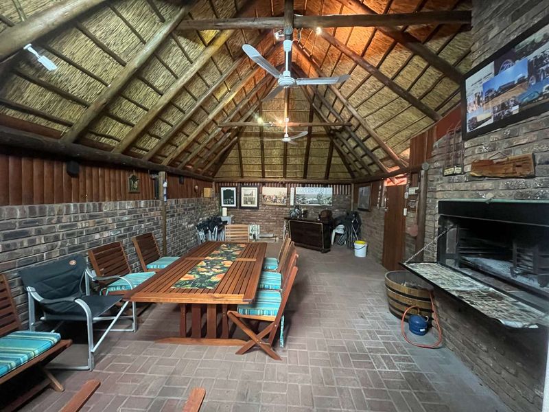 Lovely family home with flat in a sought-after neighbourhood - Photo 2