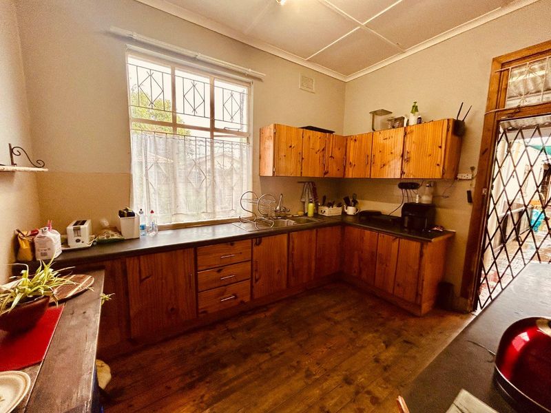 3 bedroom house with flat for sale in Vryheid - Photo 4