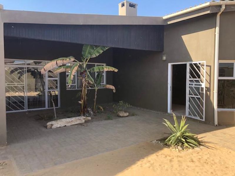 Huge Family Home for sale - Photo 4